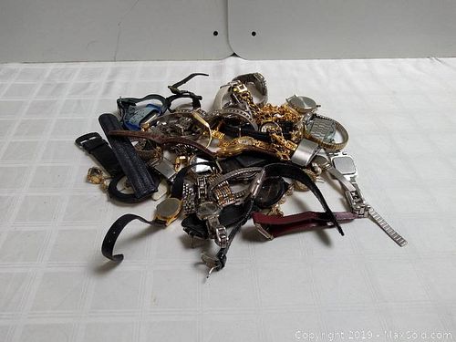 Lot #0041 (1 of 2)