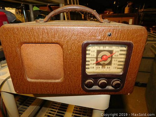 Lot #0424 (1 of 7)
