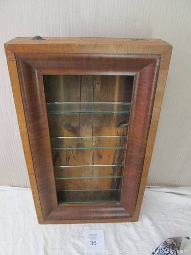 Lot #0036 (1 of 4)