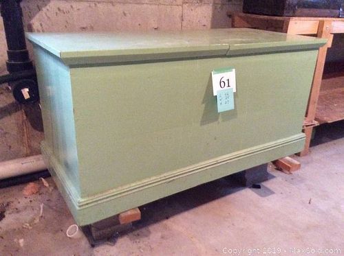 Lot #0061 (1 of 6)