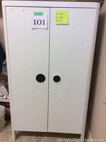 Lot #0101 (1 of 4)