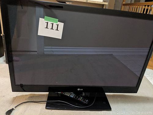 Lot #0111 (1 of 6)