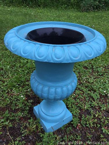 Lot #0134 (1 of 4)