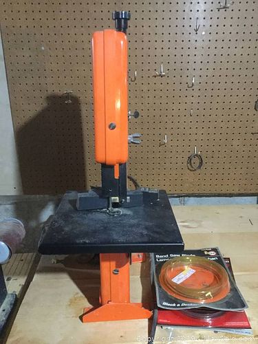 Lot #0182 (1 of 6)