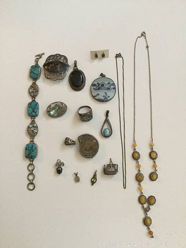 Lot #0226 (1 of 20)