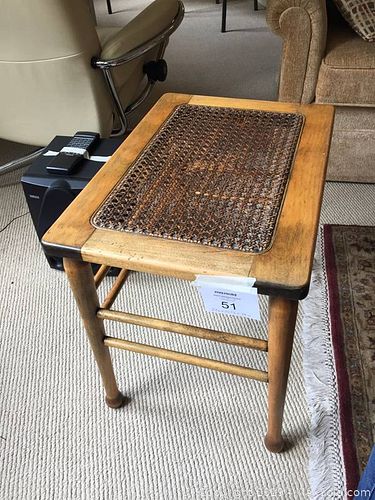 Lot #0051 (1 of 5)