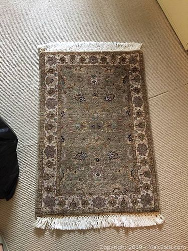 Lot #0090 (1 of 3)