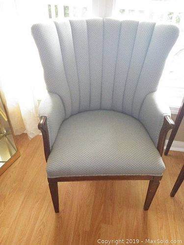 Lot #0324 (1 of 13)