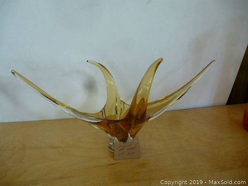 Lot #0202 (1 of 3)