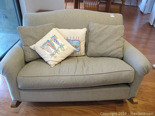 Lot #0879 (1 of 11)