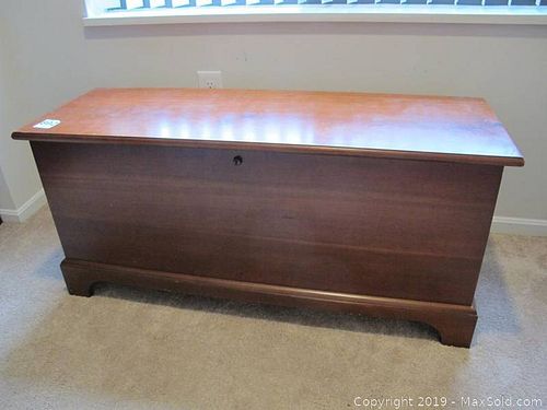 Lot #0892 (1 of 12)