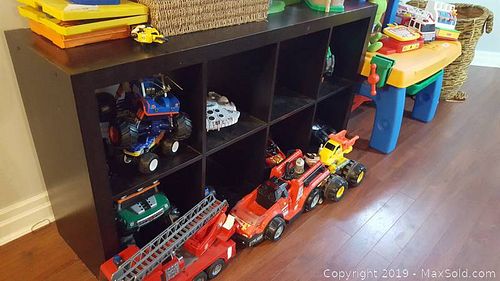 Lot #0028 (1 of 7)