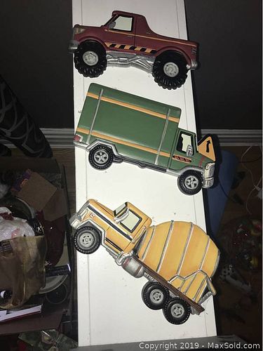 Lot #0041 (1 of 2)