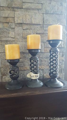 Lot #0054 (1 of 3)