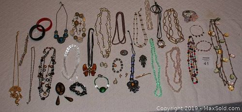 Lot #0041 (1 of 4)