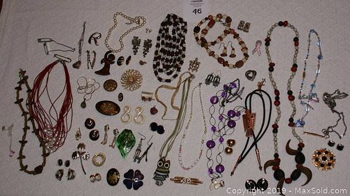 Lot #0046 (1 of 4)