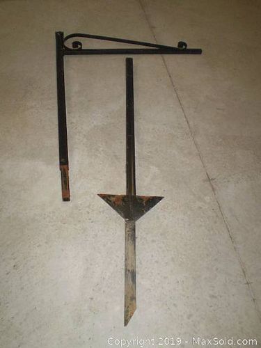 Lot #0044 (1 of 3)