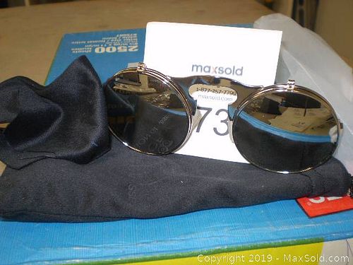 Lot #0073 (1 of 3)