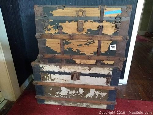 Lot #0090 (1 of 8)