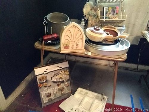 Lot #0101 (1 of 13)