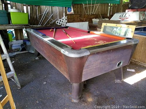 Lot #0139 (1 of 6)