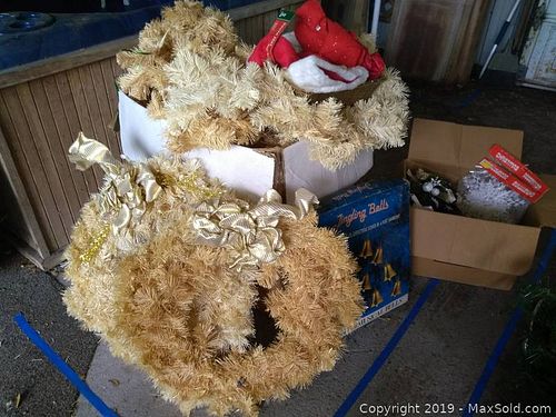 Lot #0142 (1 of 9)