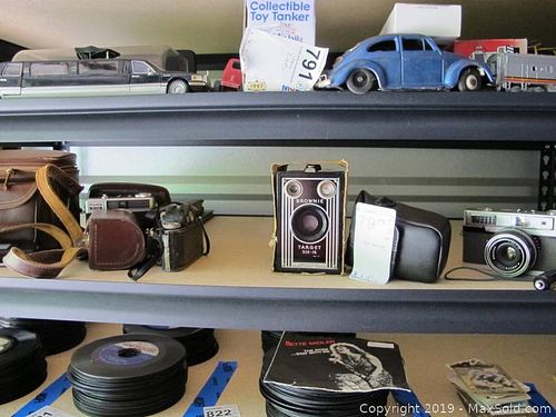 Lot #0792 (1 of 14)