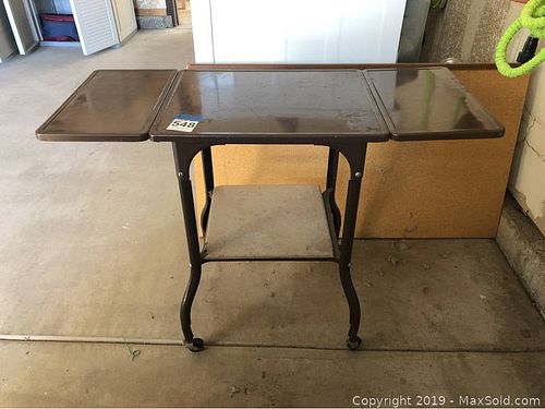 Lot #0548 (1 of 7)