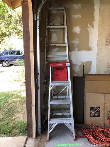 Lot #0551 (1 of 7)