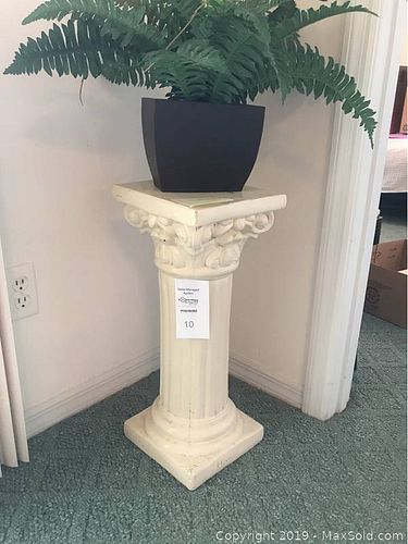Lot #0010 (1 of 5)