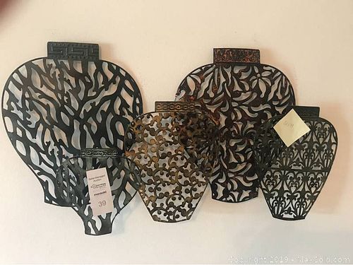 Lot #0039 (1 of 4)