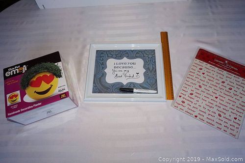 Lot #0050 (1 of 5)
