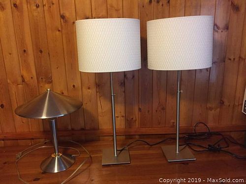 Lot #0116 (1 of 5)