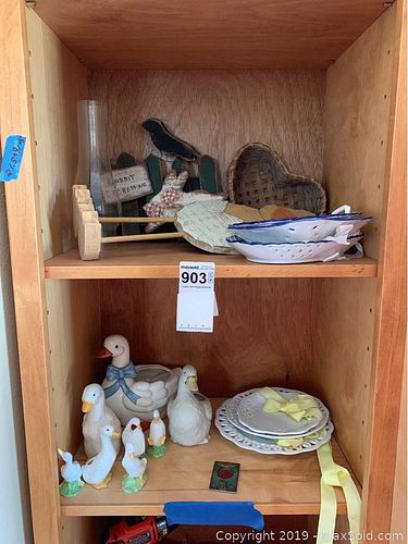 Lot #0903 (1 of 15)