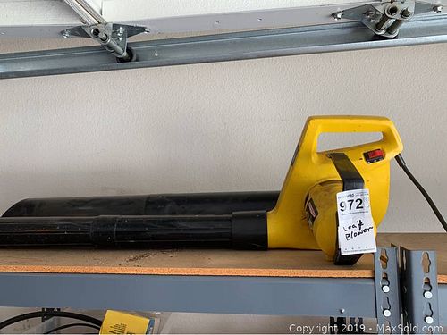 Lot #0972 (1 of 7)