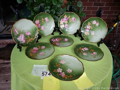 Lot #0574 (1 of 7)