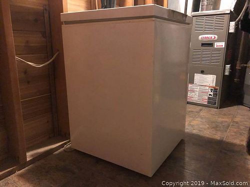 Lot #0156 (1 of 6)
