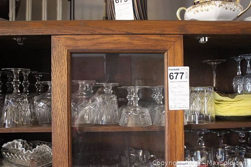 Lot #0677 (1 of 10)