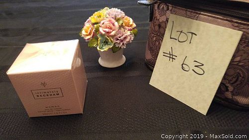 Lot #0063 (1 of 6)