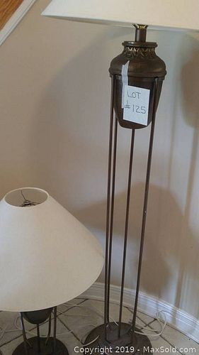 Lot #0125 (1 of 10)