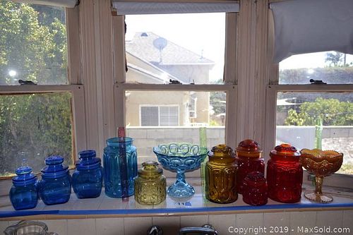 Lot #0711 (1 of 9)