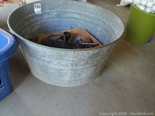 Lot #0106 (1 of 3)