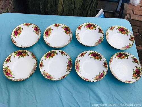 Lot #0156 (1 of 9)