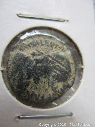 Lot #0019 (1 of 3)