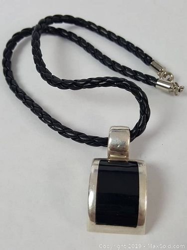 Lot #0100 (1 of 16)