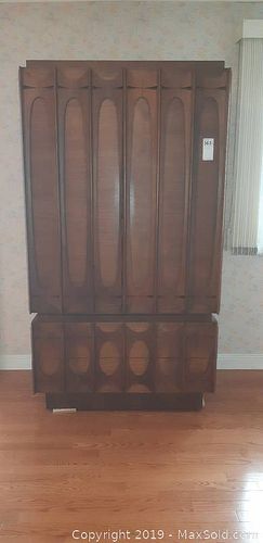Lot #0363 (1 of 21)