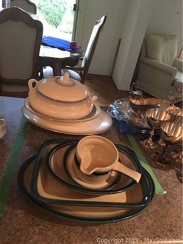 Lot #0398 (1 of 11)