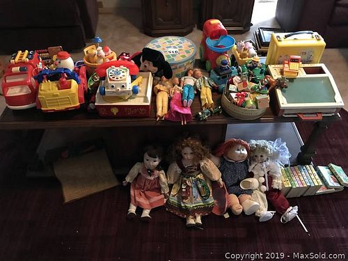 Lot #0915 (1 of 17)