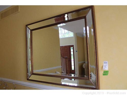 Lot #0304 (1 of 14)