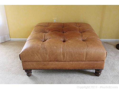 Lot #0305 (1 of 10)